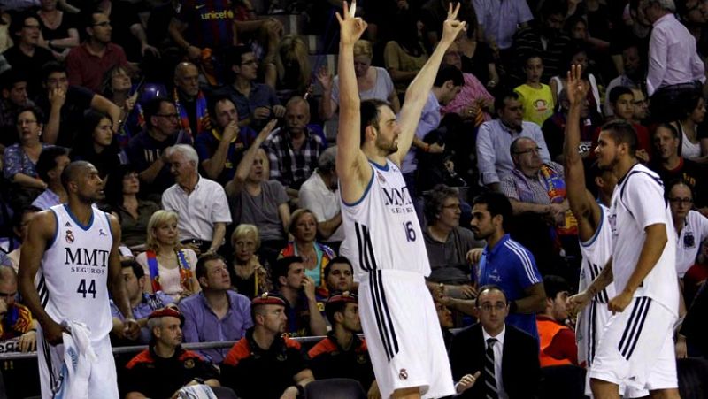 El Real Madrid le devuelve el golpe al Barça en el Palau