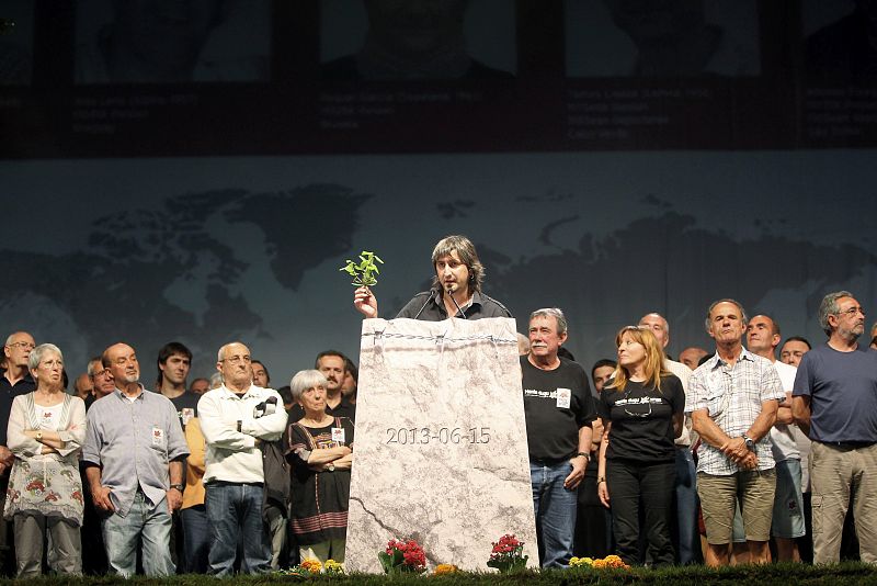Huidos y deportados de ETA piden "medidas" para su retorno al País Vasco