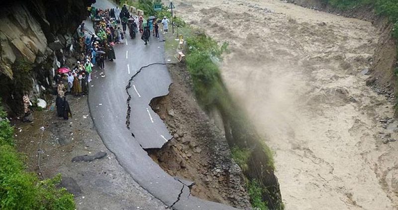 Asciende a 60 el número los muertos por las lluvias del monzón en India
