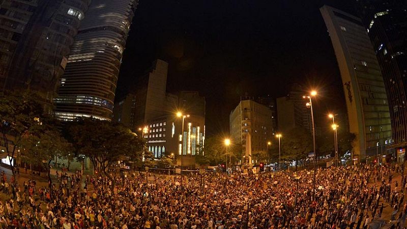 Las protestas en Brasil continúan aunque con menos manifestantes