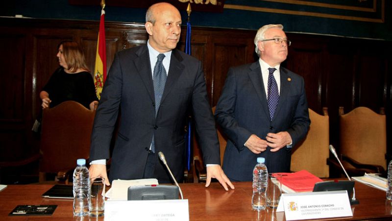 Wert volverá a reunirse con los rectores la semana que viene pero no variará la nota de las becas