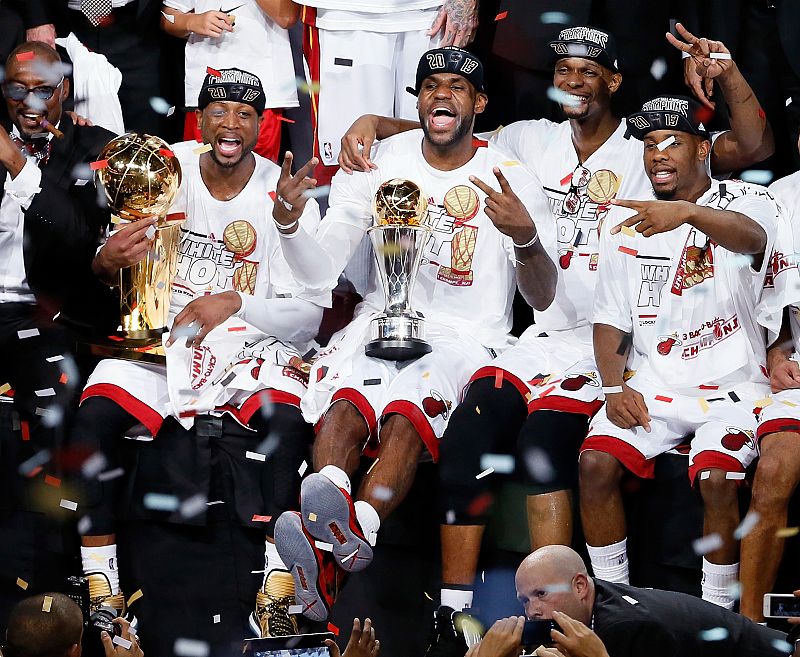 Miami gana la NBA a unos exhaustos Spurs y 'el Rey' James agranda su leyenda