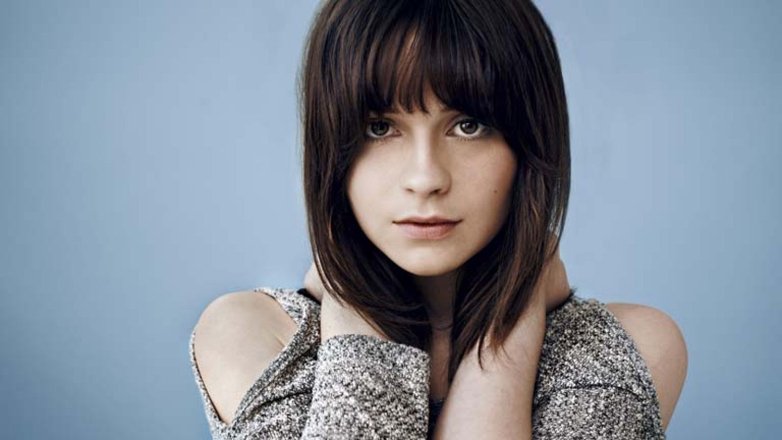 La cantautora británica Gabrielle Aplin recibe en youtube 30 millones de visitas