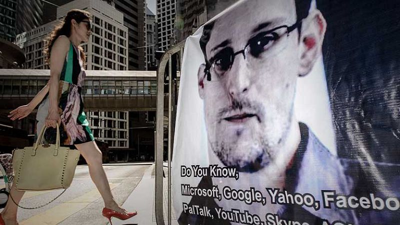 Snowden hace escala en Moscú para coger un vuelo rumbo a Cuba