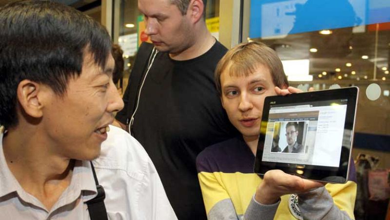 Snowden pide asilo al Gobierno de Ecuador