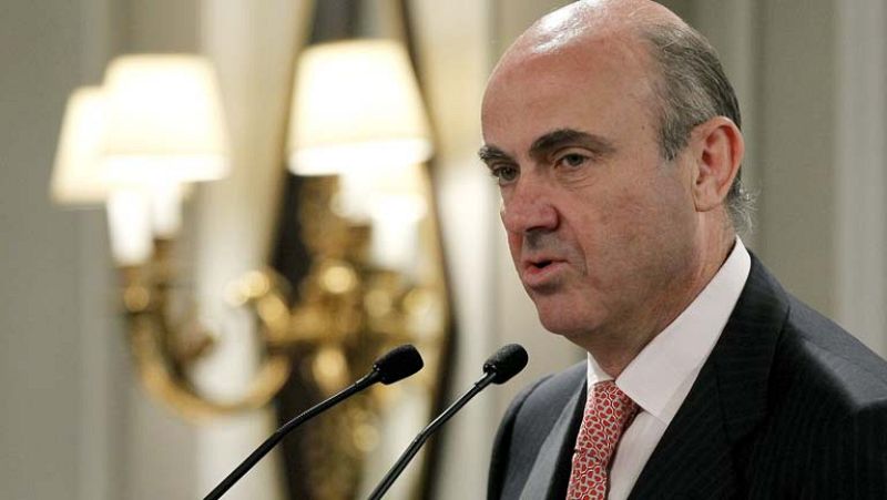 Guindos dice que el empleo se recupera más allá de efectos estacionales: "la próxima EPA, mejor"