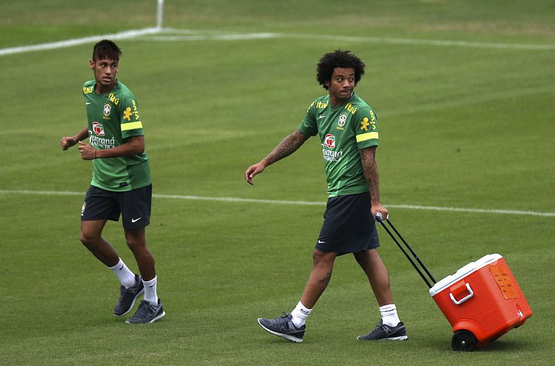 Daniel Alves y Marcelo sólo piensan en la victoria contra España
