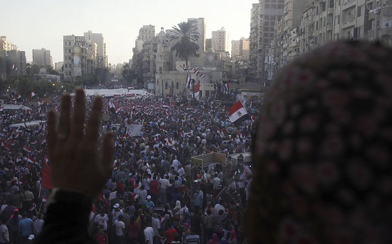Obama pide a Morsi que escuche la voz de las manifestaciones callejeras