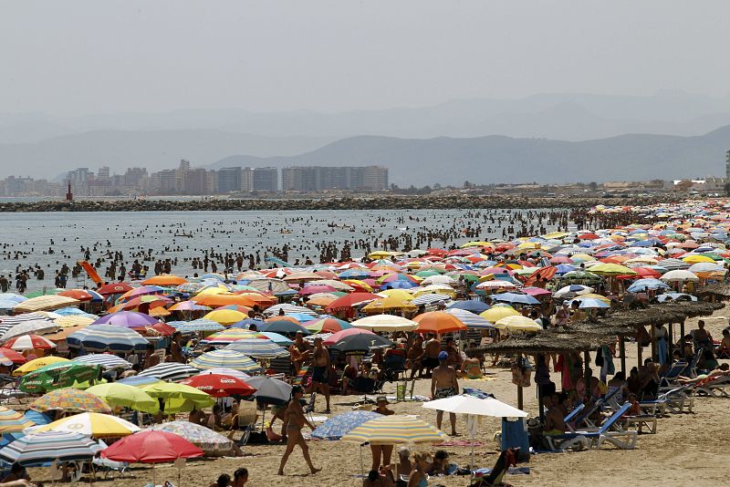 Las temperaturas subirán dos grados diarios hasta superar los 40 este fin de semana