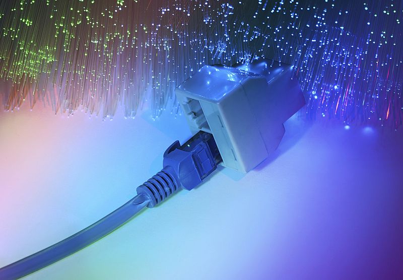 La banda ancha móvil, la única que creció en la caída del mercado de telecomunicaciones