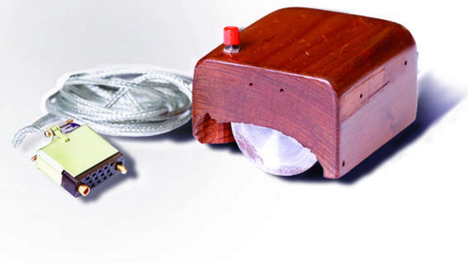 El inventor del ratón de ordenador Douglas Engelbart fallece a los 88 años