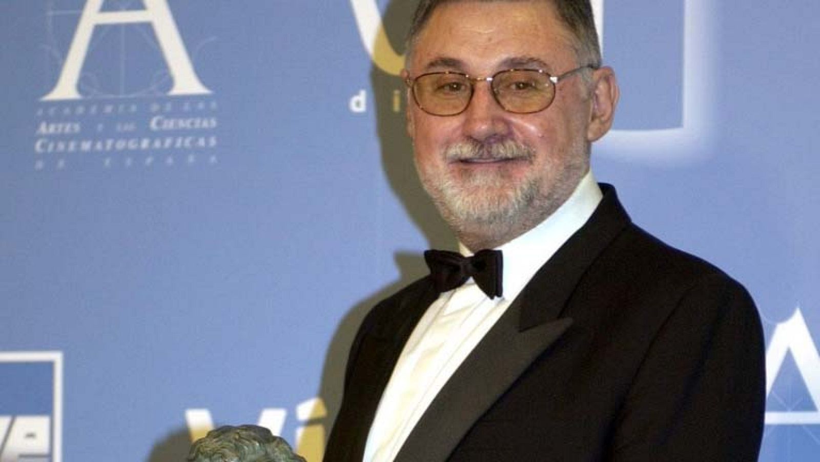 Fallece el figurinista y escenógrafo Javier Artiñano