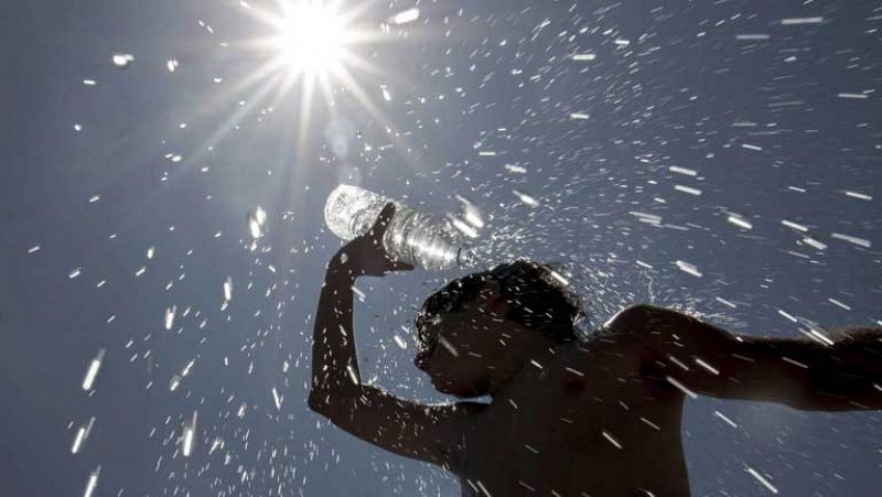 Veinte provincias en alerta por altas temperaturas por la ola de calor