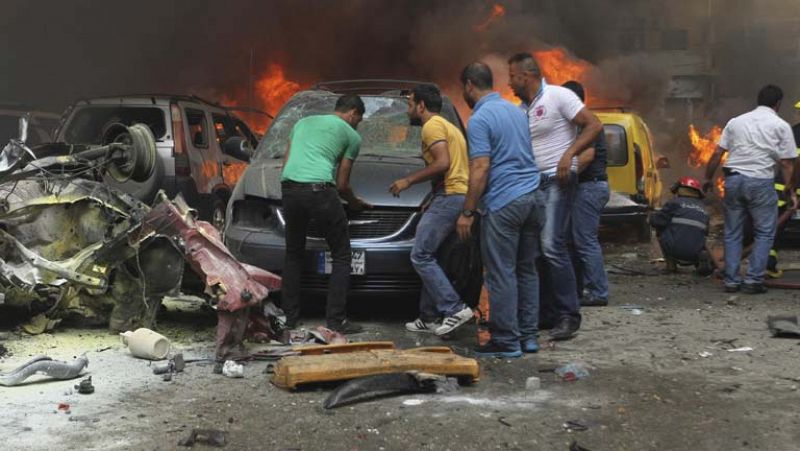 Al menos 50 heridos tras la explosión de un coche bomba en el feudo de Hizbulá de Beirut