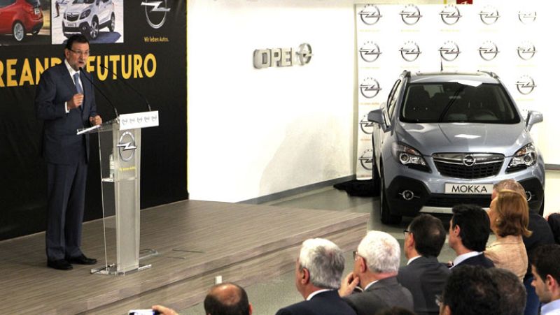 Rajoy lamenta que "no se hable de lo importante" y sí de "lo que no es lo mejor"