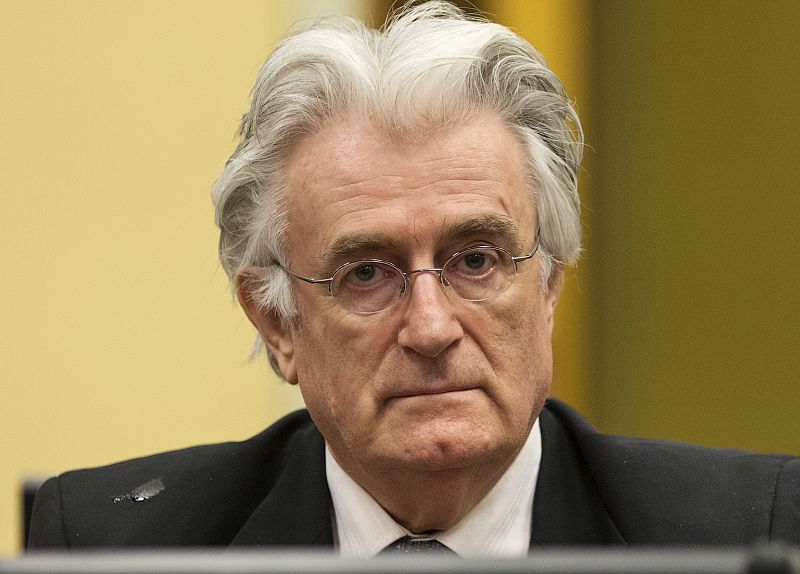 Karadzic, acusado de otro delito de genocidio por la matanza de musulmanes en Bosnia