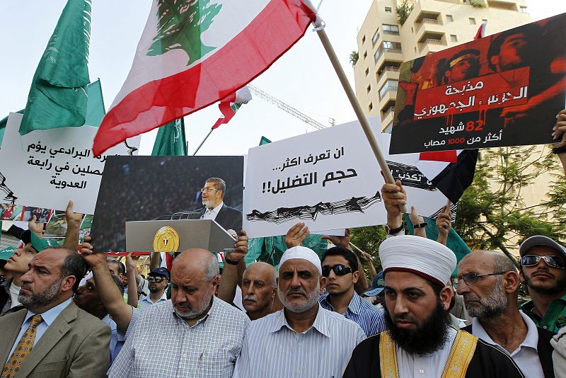 Egipto se divide entre los impulsos a la transición y la presión islamista