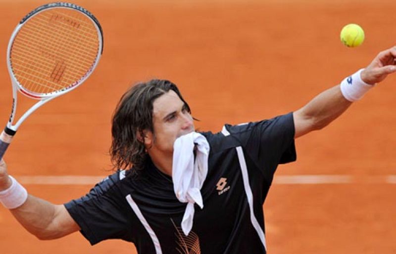 Ferrer sufre para meterse en octavos