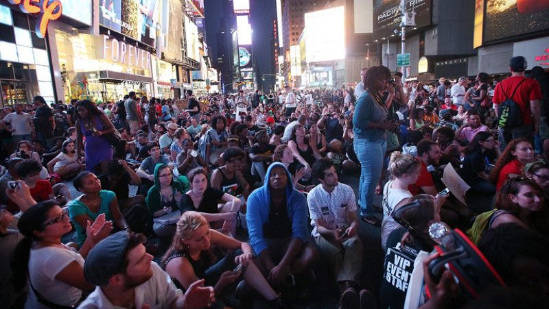 Casi una veintena de detenidos en las protestas contra la absolución de Zimmerman en EE.UU.