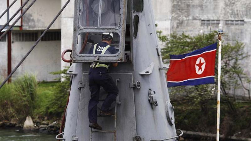 Cuba confirma que el barco interceptado en Panamá llevaba armas "obsoletas" a Corea