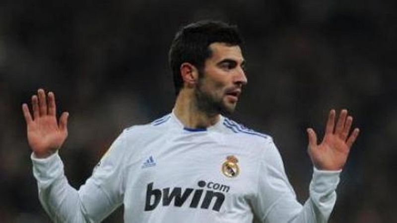 Albiol pasa las pruebas médicas antes de firmar su contrato con el Nápoles