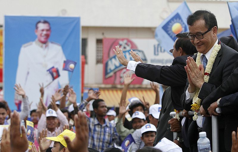 El líder opositor camboyano regresa a su país tras cuatro años en el exilio
