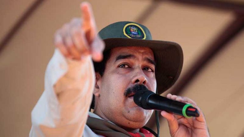 Maduro arremete contra Rajoy y le acusa de financiar a la "derecha fascista" de su país