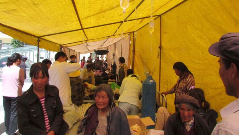 Un terremoto de magnitud 6,6 deja al menos 89 muertos y 600 heridos en el noroeste de China