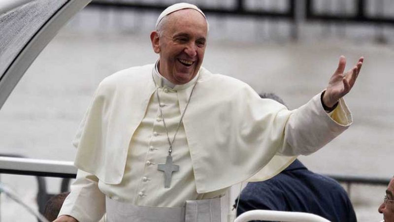 El papa critica la "incoherencia" de la Iglesia y la "corrupción" política