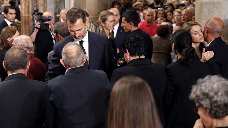 El arzobispo de Santiago, a las familias en el funeral: "Galicia y España os llevan en el corazón"