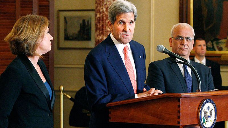Israelíes y palestinos acuerdan un plan de negociación para intentar un acuerdo "total"