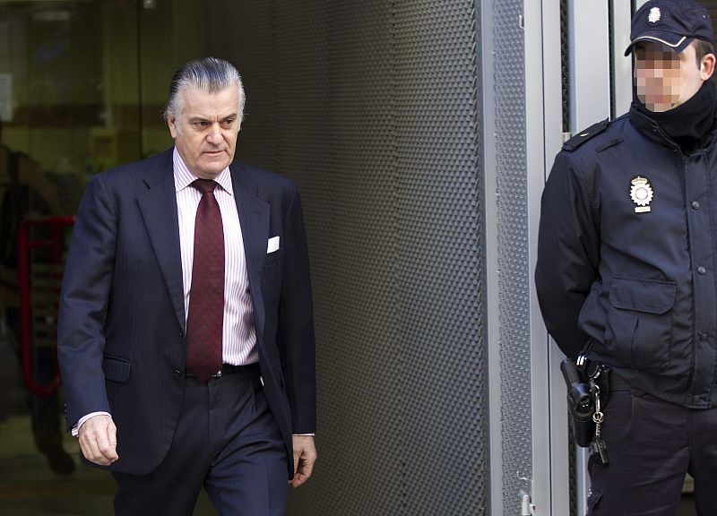 El juez impone una fianza civil de 6 millones de euros a la mujer de Luis Bárcenas