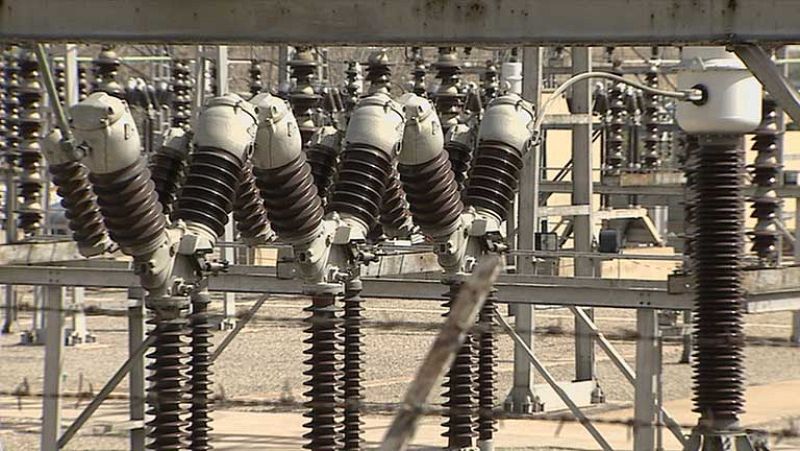La electricidad sube de media un 3,2% desde este mes como parte de la reforma energética