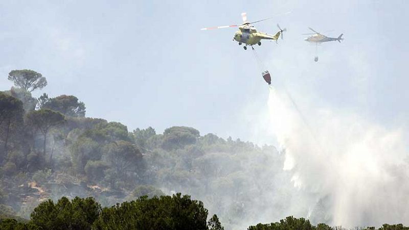 Rebajan a nivel 1 la alerta del fuego de Cebreros, Ávila, donde trabajan más de 550 efectivos