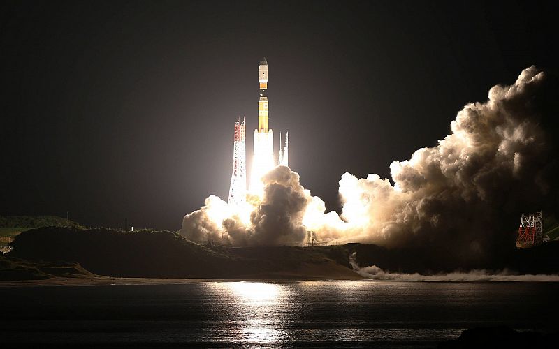 Japón lanza con éxito un carguero espacial rumbo a la Estación Espacial Internacional