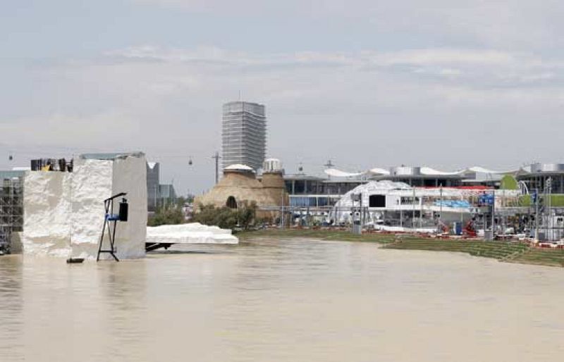 La crecida del Ebro anega cientos de hectáreas de cultivo en Aragón