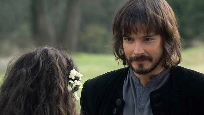 Gonzalo y Margarita son elegidos los padrinos de una boda y un baile los acerca...