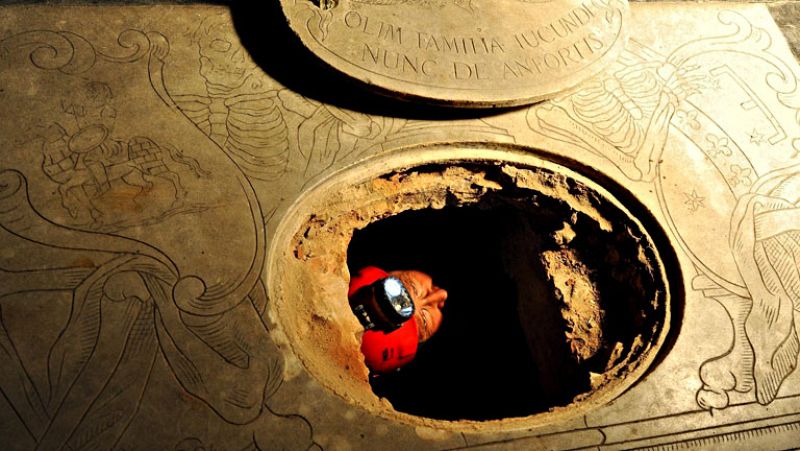 La tumba de la familia de 'la Gioconda' es abierta para intentar confirmar su identidad mediante ADN