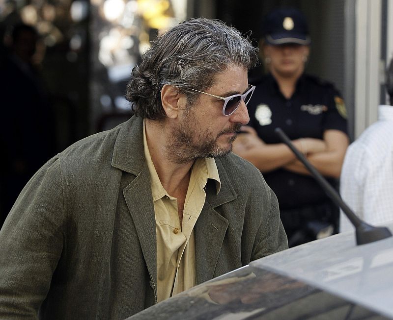 El exgerente del PP que sustituyó a Bárcenas reconoce que recibió pagos en dinero negro