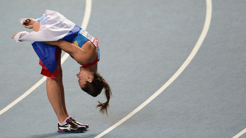 Isinbayeva se despide con un oro mundialista