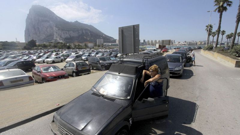 Rajoy hablará con Barroso después de que Cameron haya pedido observadores para Gibraltar