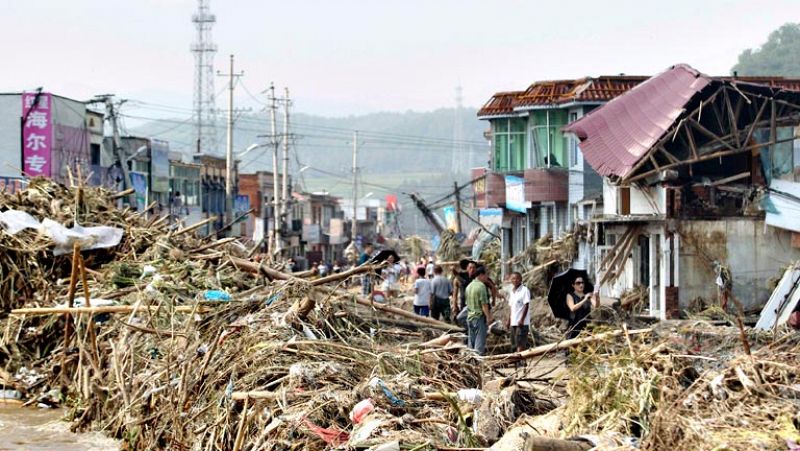 Las inundaciones causan un centenar de muertos en el noreste de China