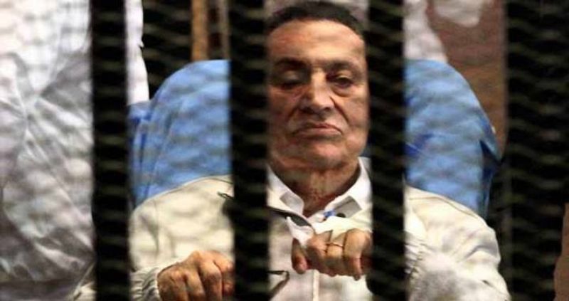 El abogado de Mubarak dice que el dictador podría salir de la cárcel en las próximas 48 horas