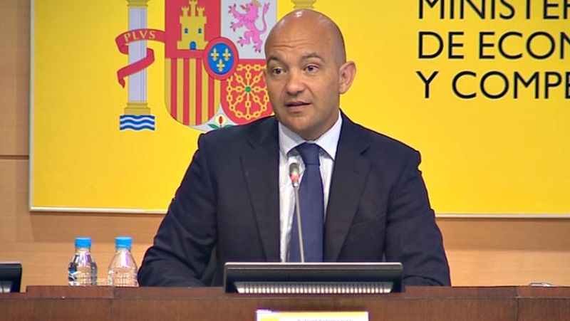 El déficit comercial cae casi un 69% hasta junio y las exportaciones marcan su máximo de 42 años