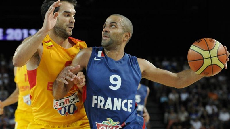 España vuelve a ganar a Francia y sigue invicta en su camino al Eurobasket