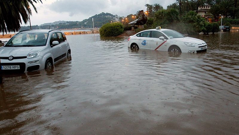 Hallan la cartera y restos del coche del vecino desaparecido en el pueblo granadino de Iznalloz
