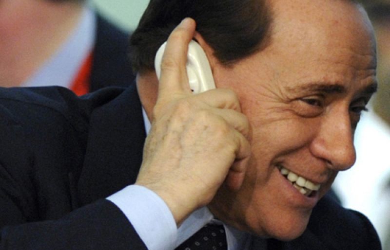 Berlusconi llama "Josep Manuel" a Zapatero