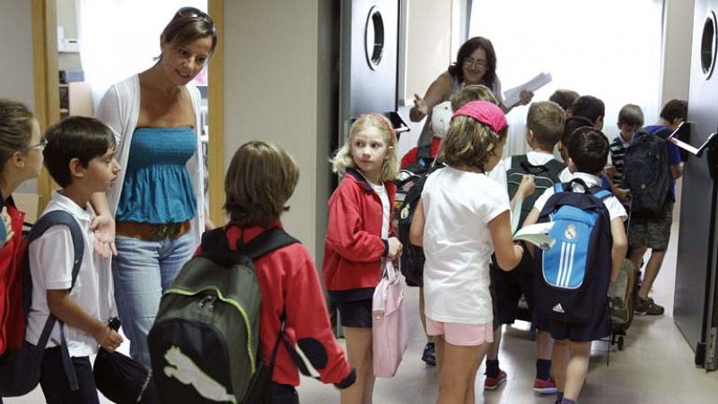 La comunidad educativa afronta con incertidumbre el curso de la 'ley Wert' y el recorte de becas