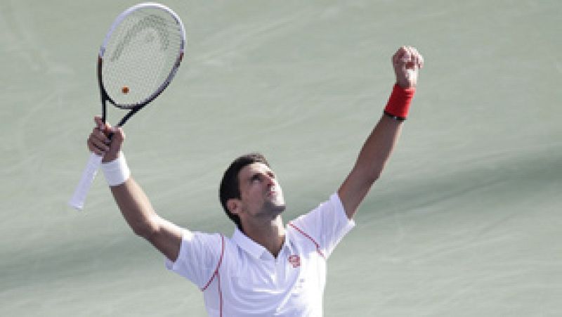 Djokovic sufre para vencer a Wawrinka pero alcanza la final del Abierto de EE.UU.