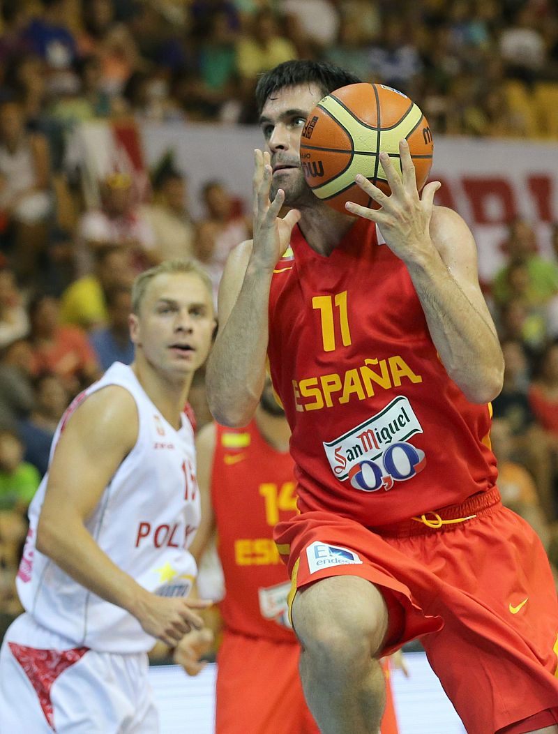 España apabulla a Polonia y ya piensa en la segunda ronda
